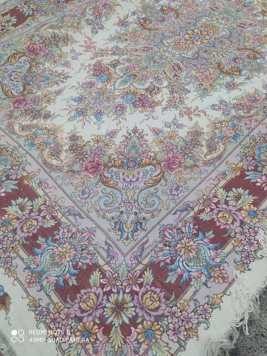 نیمه کاره مصالح فرش دستباف صدرا|فرش|اردبیل, |دیوار