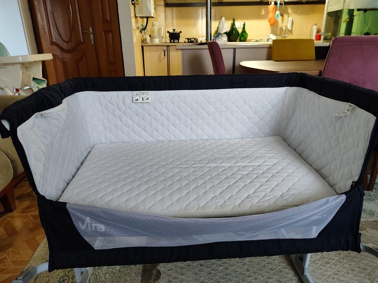 تخت کنار مادر دلیجان مدل ویرا|تخت و صندلی بچه|بندر انزلی, باغ زمانی|دیوار