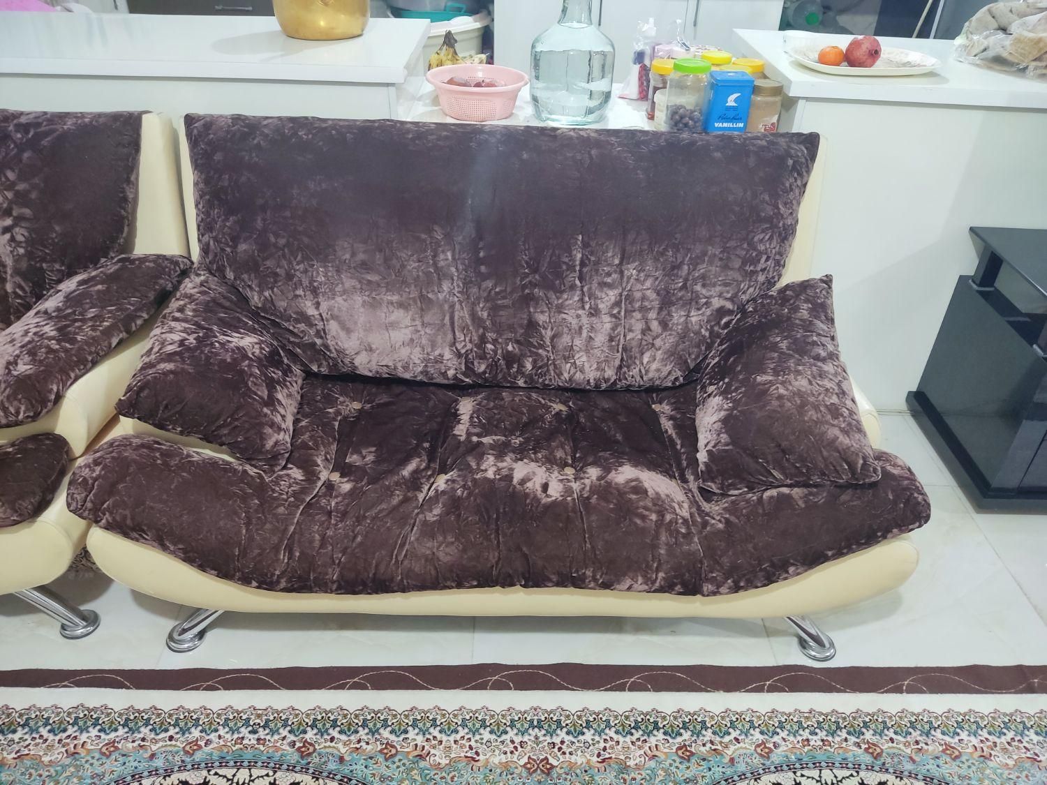 مبلمان یا کاناپه ۷ نفره با عسلی|مبلمان خانگی و میز عسلی|تهران, منصوریه (پل سیمان)|دیوار