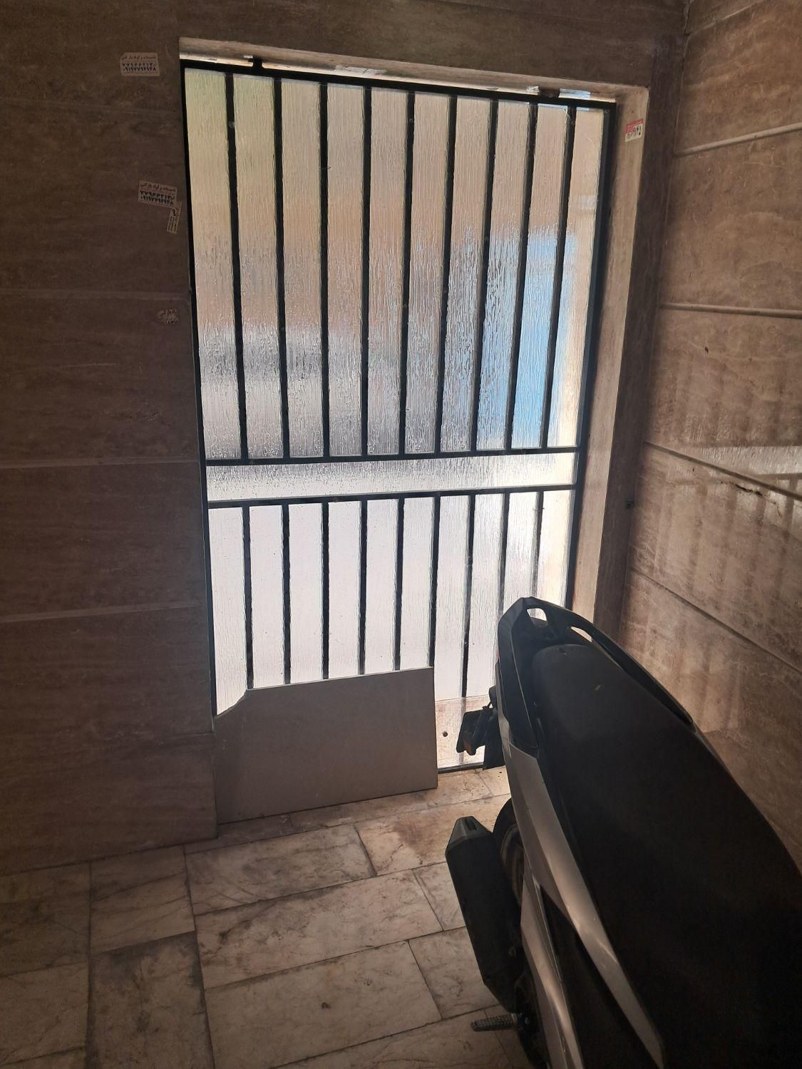 آهنگری حفاظ. شاخ گوزنی نرده سقف حیاط خلوت آب بند|خدمات پیشه و مهارت|تهران, تهرانپارس شرقی|دیوار