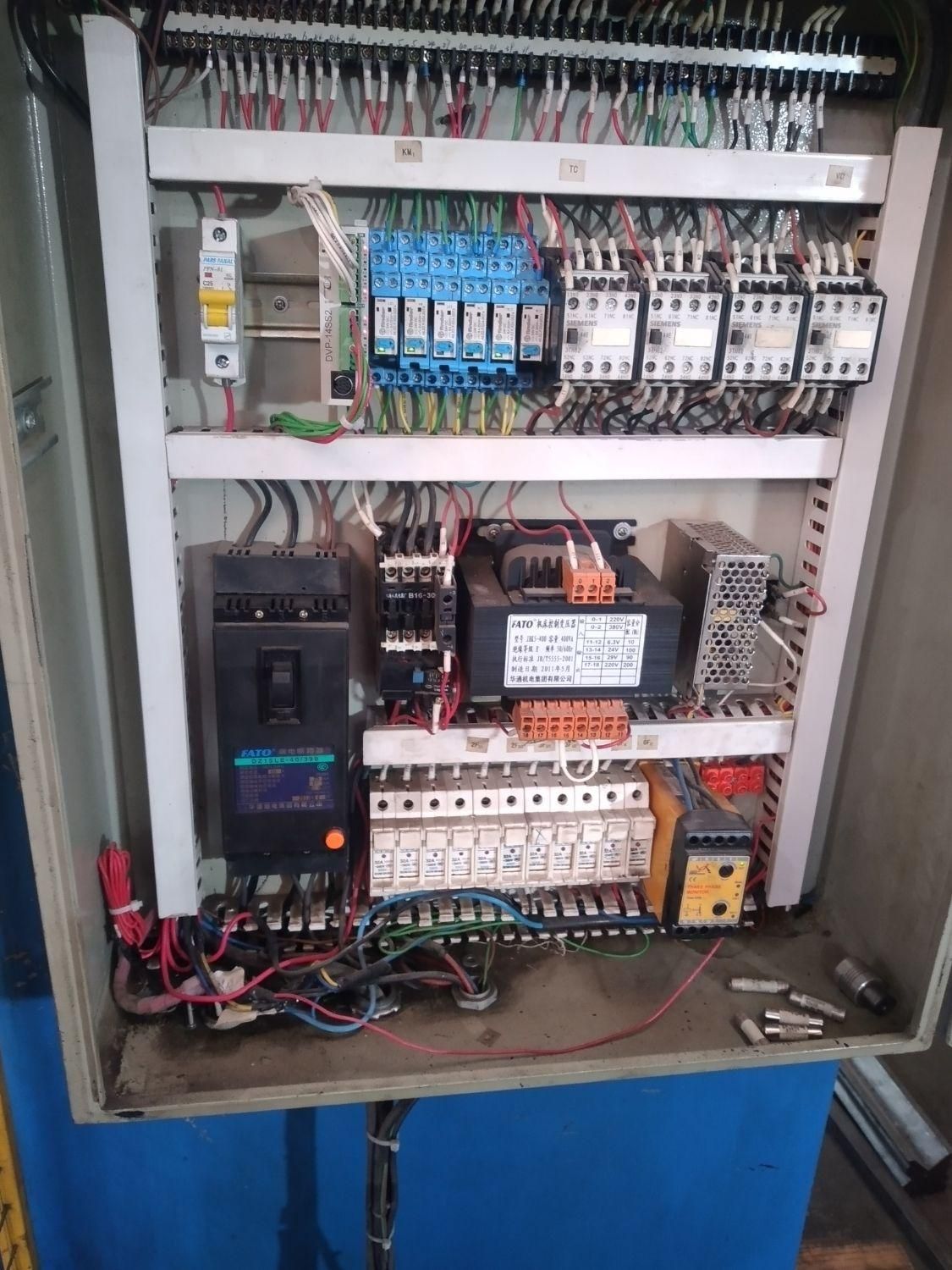 برقکار ساختمانی و صنعتی .آیفون صوتی و تصویری|خدمات پیشه و مهارت|الوند, |دیوار