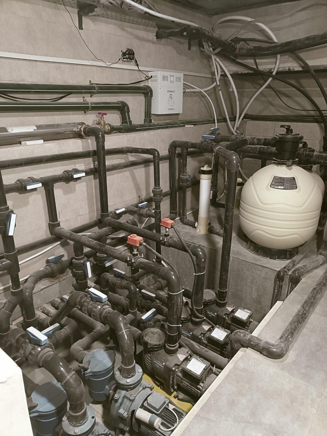 لوله کشی استخر جکوزی|مصالح و تجهیزات ساختمان|شیراز, گویم|دیوار