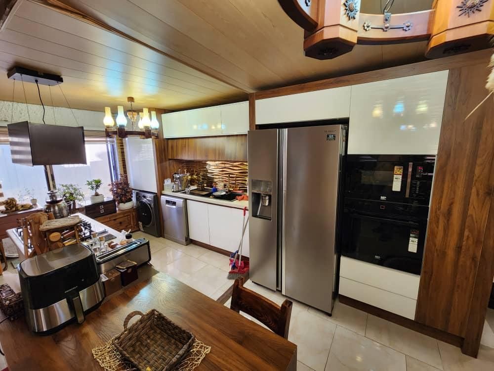 مورد نیاز خانم جهت نظافت واشپزی یک واحد اپارتمان|استخدام خدمات فروشگاه و رستوران|سلمان‌شهر, |دیوار