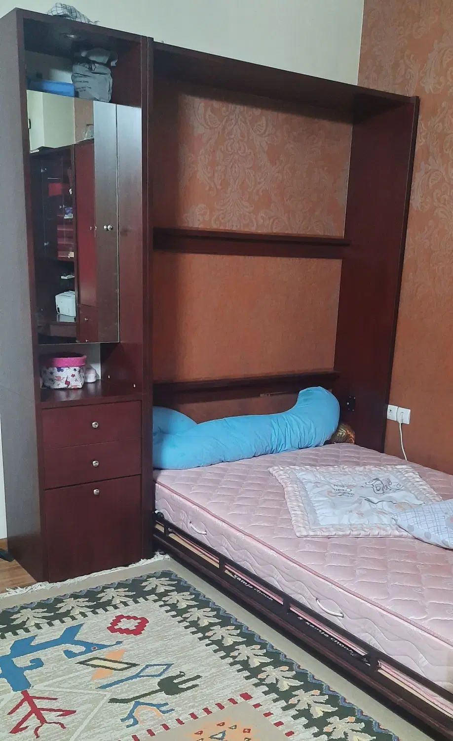 سرویس خواب دونفره دراور میزارایش میزتحریر کمجا چوب|تخت و سرویس خواب|کرج, دهقان ویلا|دیوار