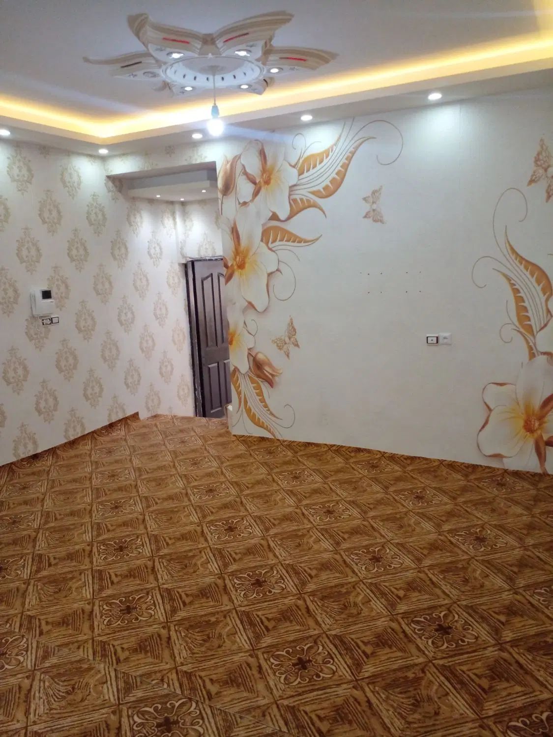 ویلایی۱۰۰متر/تکخواب فول بازسازی شده/شهرک گلخانه|فروش دفتر کار، اتاق اداری، مطب|ابهر, |دیوار