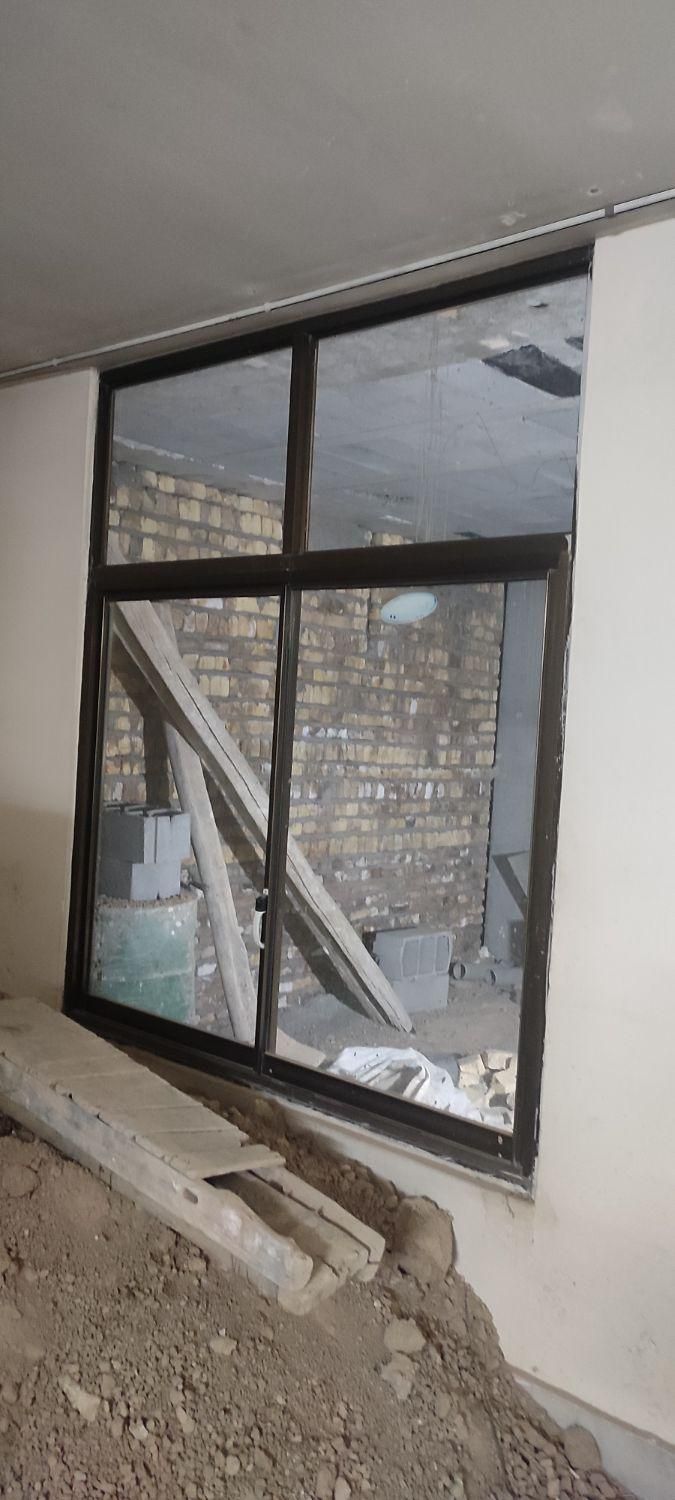 پنجره الومینیوم درب خونه درب باغ درب کارگاه|مصالح و تجهیزات ساختمان|اصفهان, فروردین|دیوار