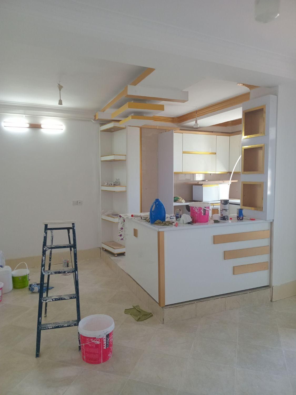 انجام کلیه امور نقاشی و رنگ آمیزی ساختمان.|خدمات پیشه و مهارت|سیرجان, |دیوار