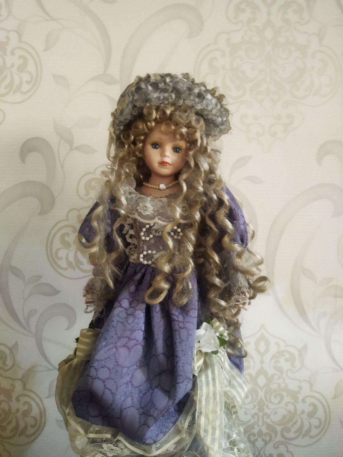 عروسک دکوری و قدیمی|کلکسیون اشیاء عتیقه|تبریز, |دیوار