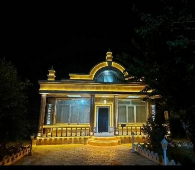 لوکس ترین باغ ویلا۲۰۰۰متری استخرآبگرم.سرپوشیده|اجارهٔ کوتاهمدت ویلا و باغ|کرمانشاه, |دیوار