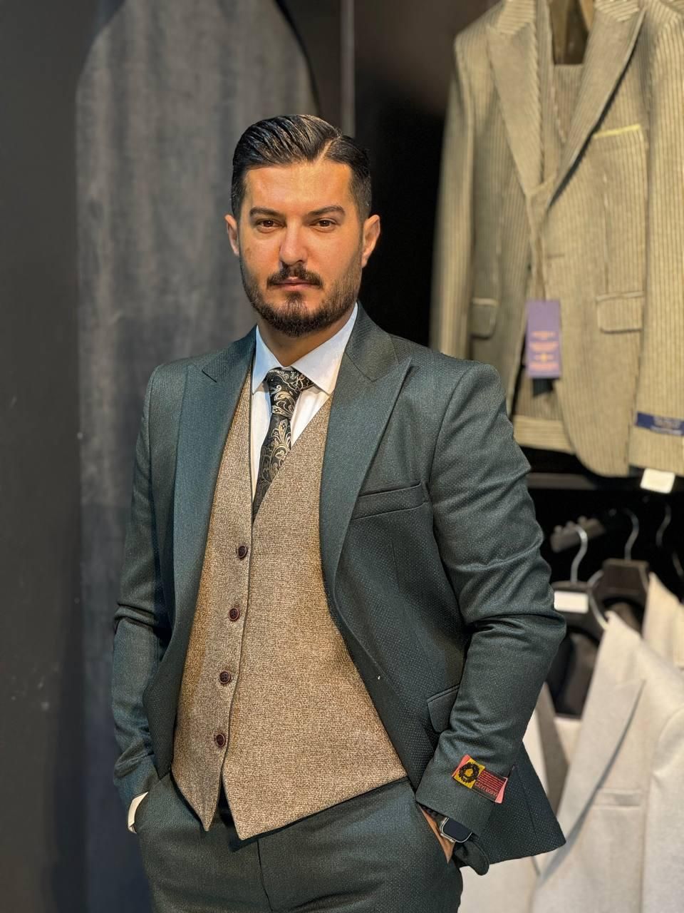 کت و شلوار پارچه ایتالیا سبز روشن|لباس|تبریز, |دیوار