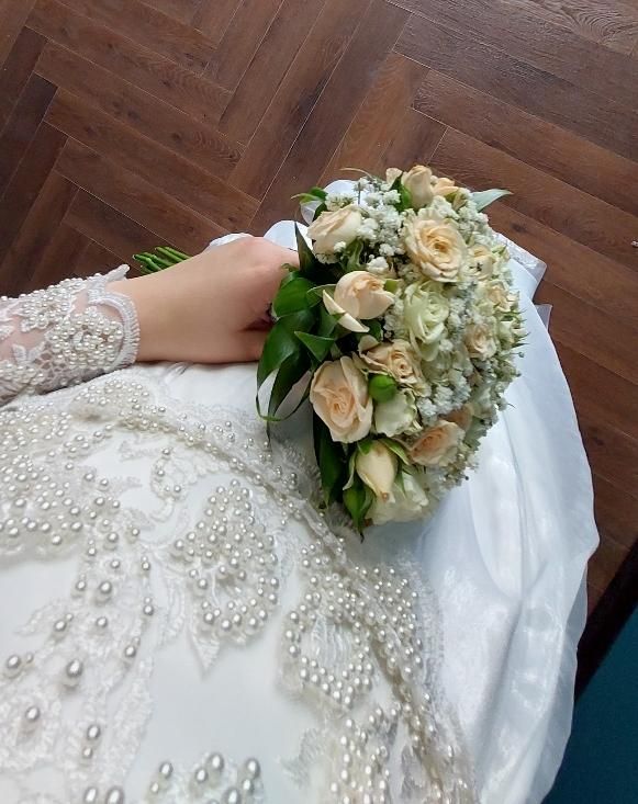 لباس عروس مناسب سایز ۴۴ و ۴۶|لباس|قم, پردیسان|دیوار