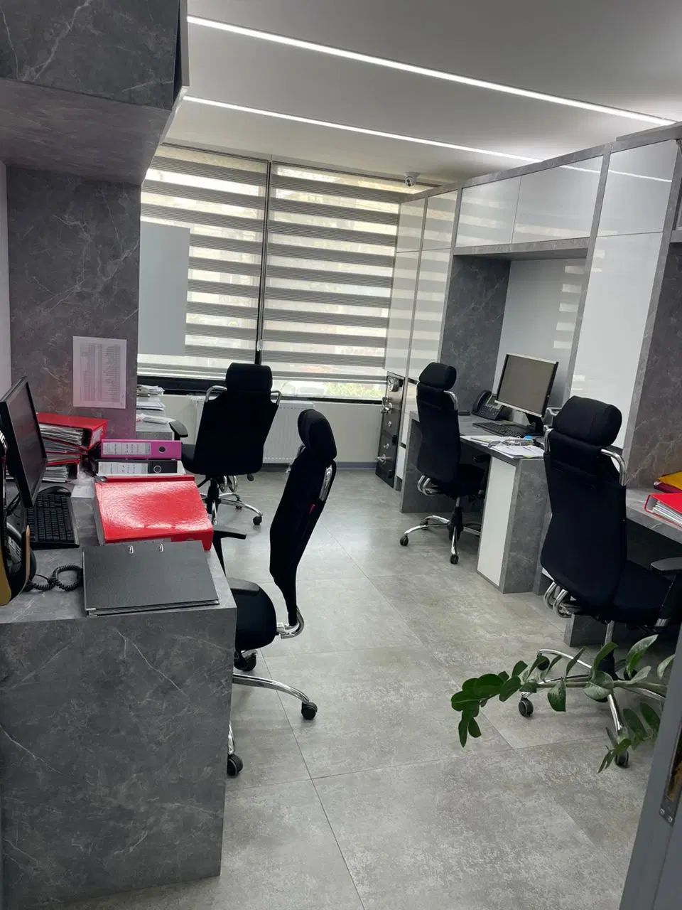 155متر/سندار/اداری/فول دیزاین بر گلشهر|فروش دفتر کار، اتاق اداری، مطب|کرج, گلشهر|دیوار