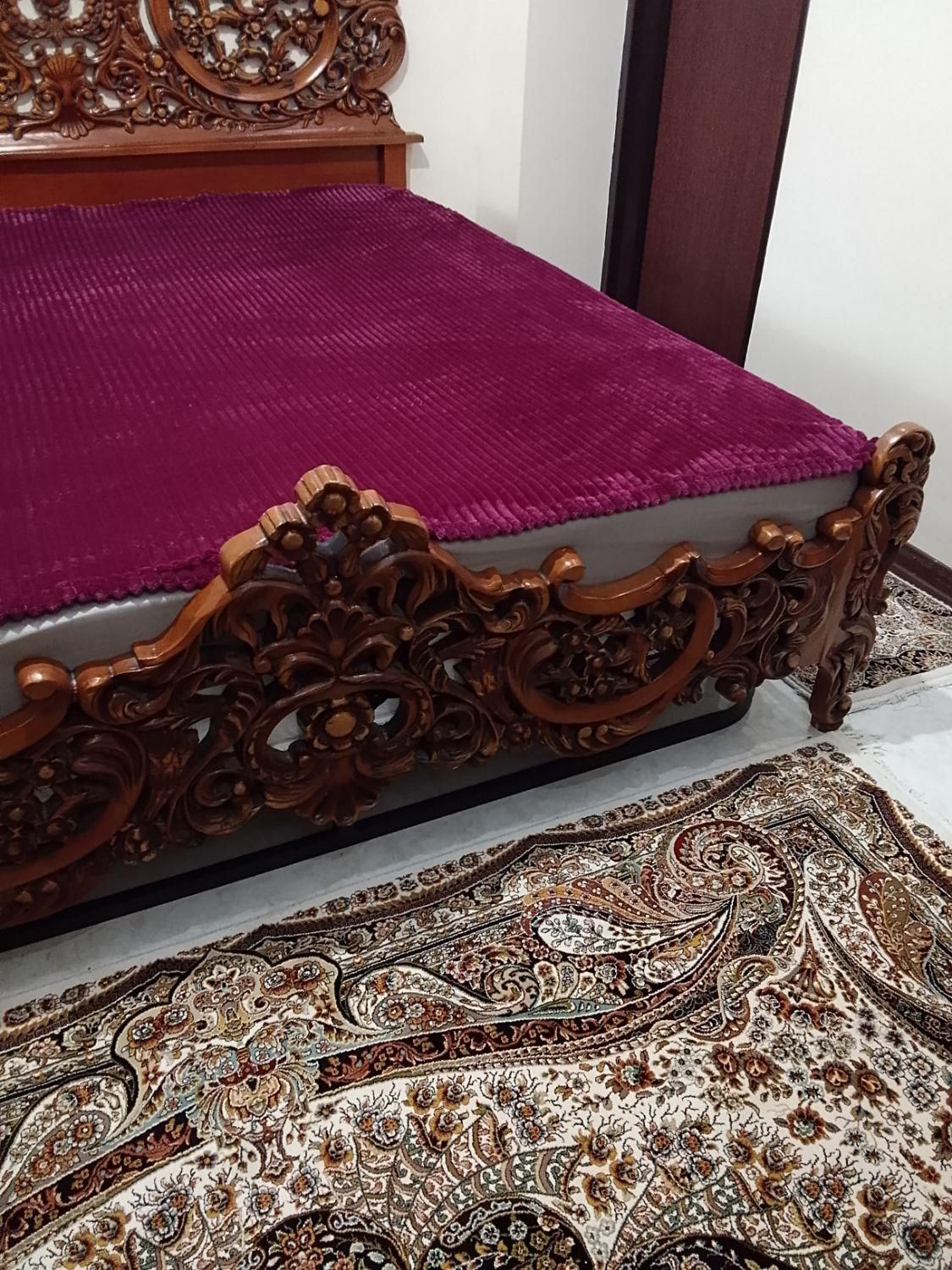 سرویس کامل تخت دو نفره چوب راش|تخت و سرویس خواب|تهران, باغ خزانه|دیوار