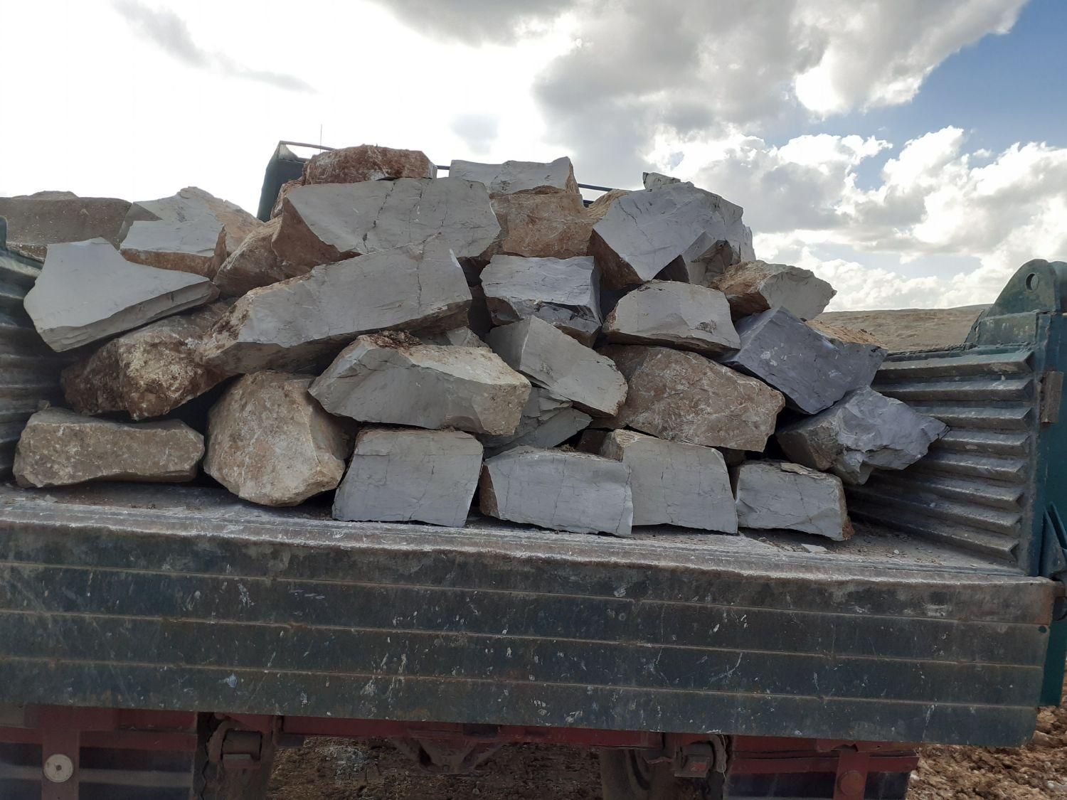 سنگ لاشه سنگ پی سنگ بنواسنگ فنداسیون سنگ دیوار کشی|عمدهفروشی|کرمانشاه, |دیوار