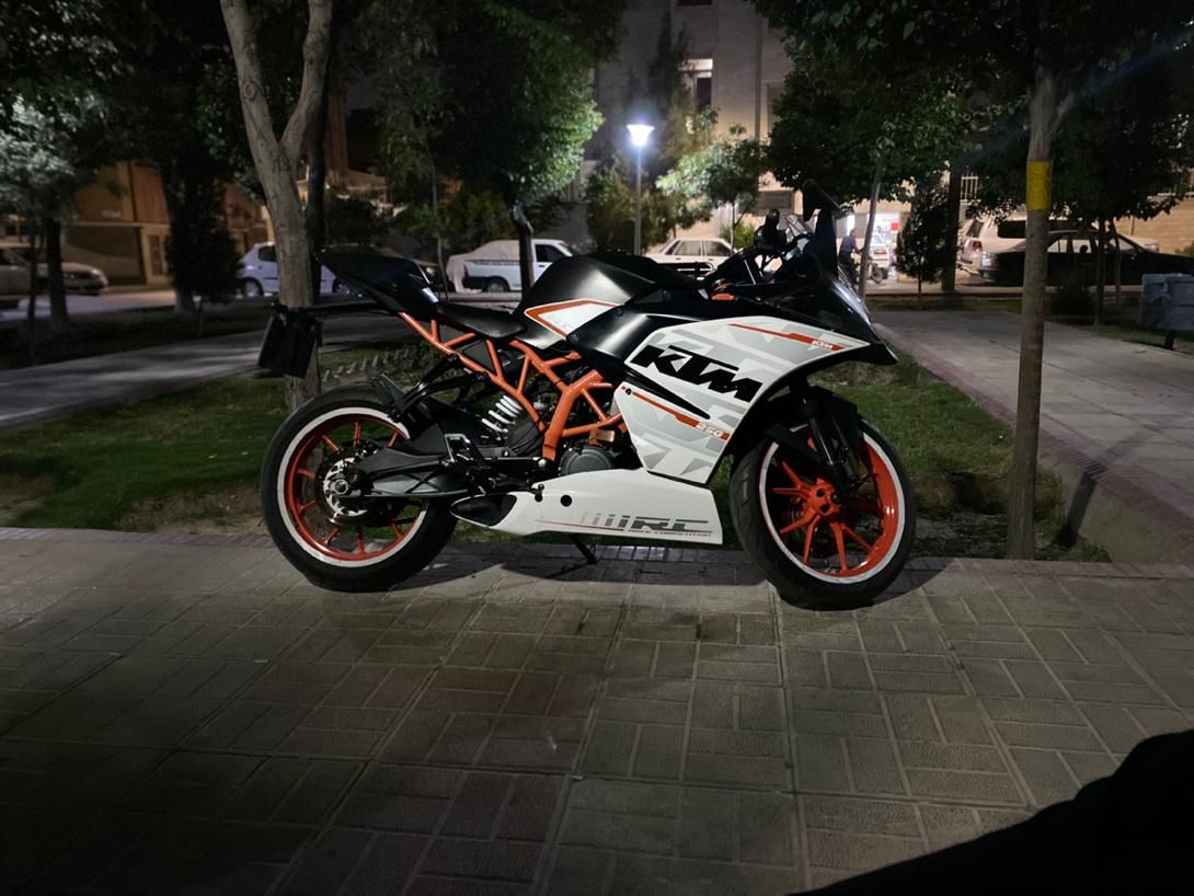 کی تی ام ار سی 250.       Ktm rc 250|موتورسیکلت|اصفهان, عطار نیشابوری|دیوار