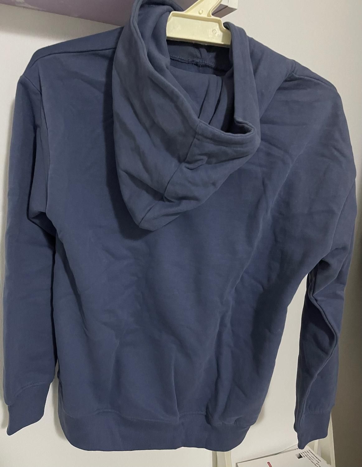 هودی آکبند|لباس|بندر انزلی, سپه|دیوار