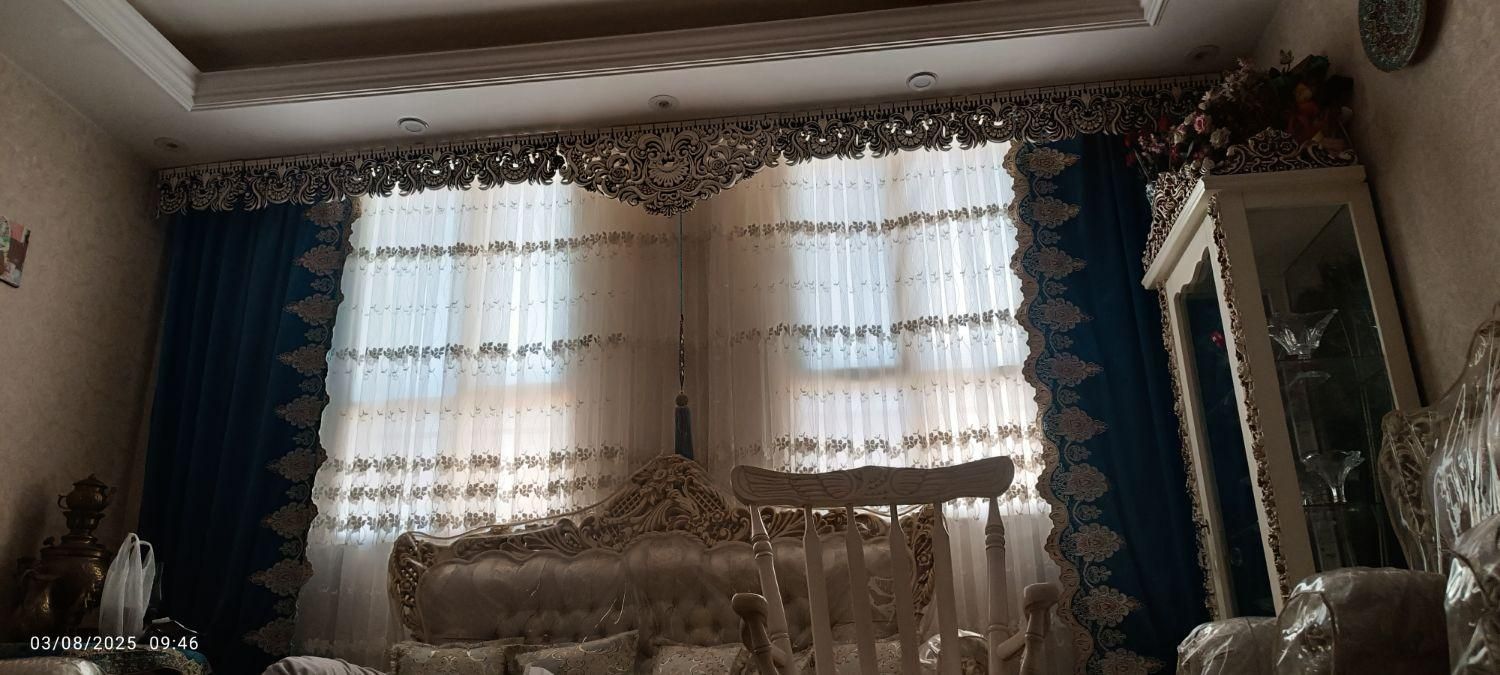 پرده پذیرایی آبی فیروزهای بسیار زیبا و شکیل|پرده، رانر، رومیزی|اسلامشهر, شهرک واوان|دیوار