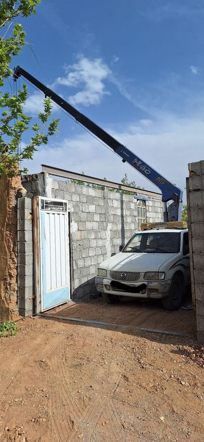 نیسان جرثقیل۲تن دکل بلند بالابر سبددار|خدمات حمل و نقل|اصفهان, ملک‌شهر|دیوار
