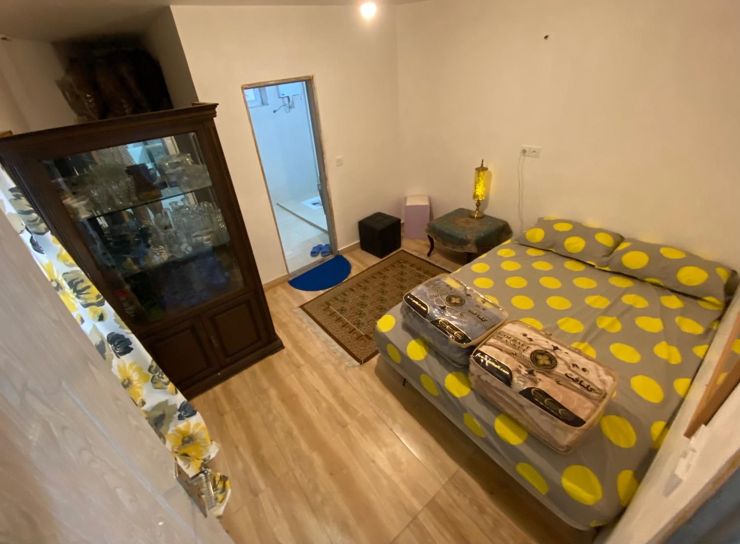 سوئیت اجاره روزانه و هفتگی و ماهانه|اجارهٔ کوتاه‌مدت آپارتمان و سوئیت|گرمسار, |دیوار