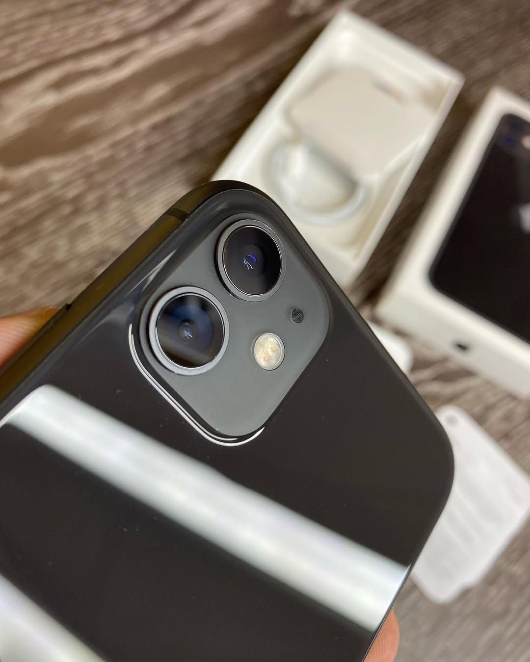 اپل iPhone 11 با حافظهٔ ۱۲۸ گیگابایت|موبایل|مشهد, کوثر|دیوار