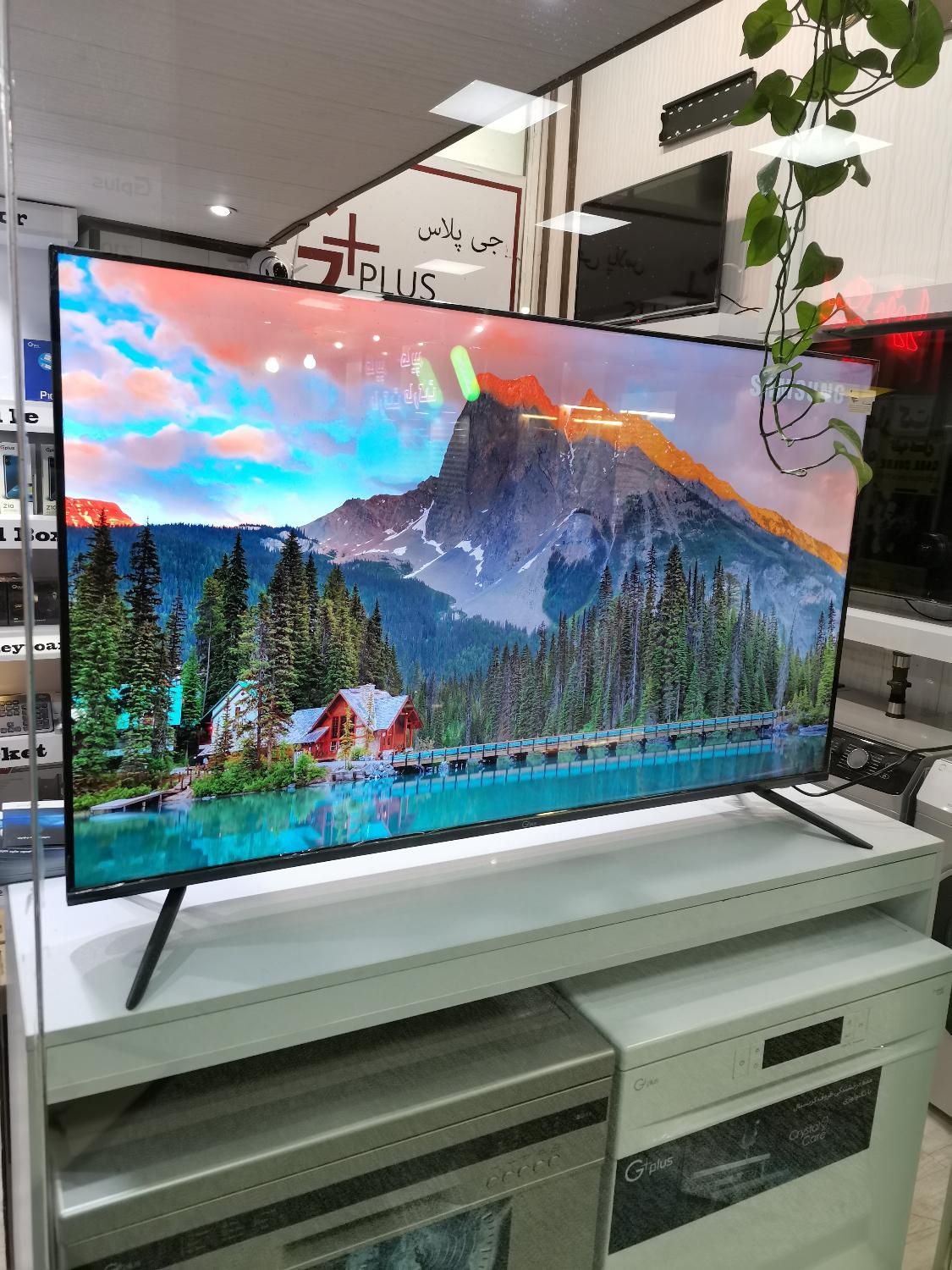 تلویزیون 43 اینچ 4k اندروید 14 جی پلاس 43SU768N|تلویزیون و پروژکتور|تهران, پونک|دیوار