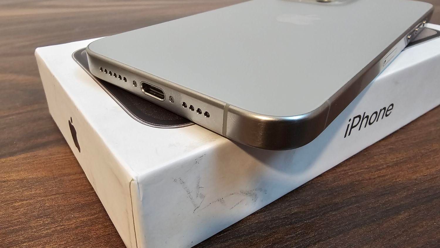 فروش گوشی Iphone 15 Pro Max با حافظه ی 256 گیگ|موبایل|تهران, صادقیه|دیوار