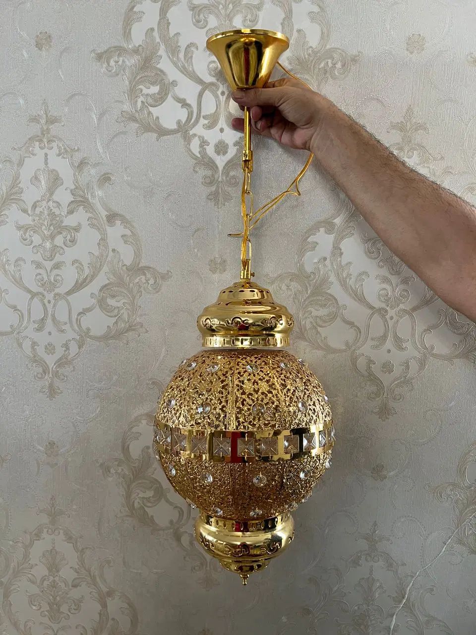لوستر چرخشی خارجی|لوستر و چراغ آویز|تهران, بهاران|دیوار