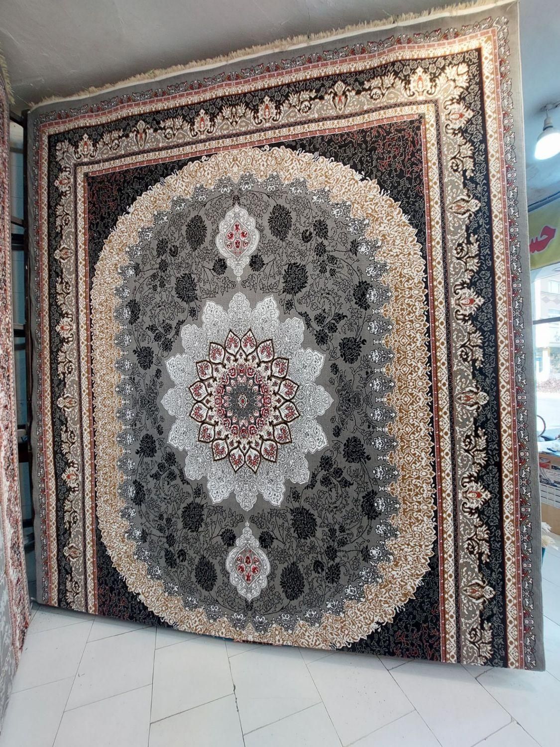 فرش۱۲متری ۷۰۰ فقط دانه ای ۳/۵۰۰ و ۴/۵۰۰|فرش|مشهد, طلاب|دیوار