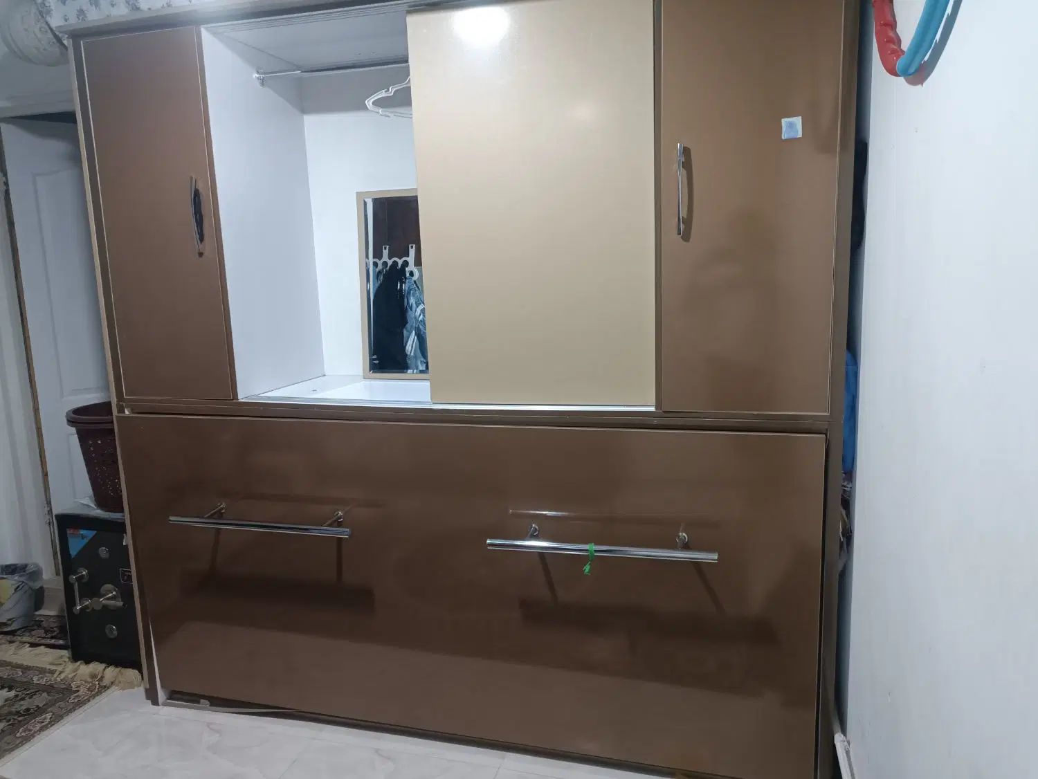 تخت خواب کم جا در حدنو کارکرد، به‌ علت‌ جا‌به‌جایی|تخت و سرویس خواب|شهریار, شهرک وائین|دیوار
