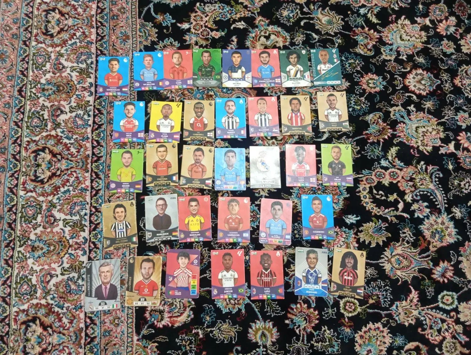 هر کدام را بسته ای ۳۵خریدم هر دوتا رو 25حساب کردم|اسباب‌‌بازی|صدرا-فارس, فاز ۲|دیوار