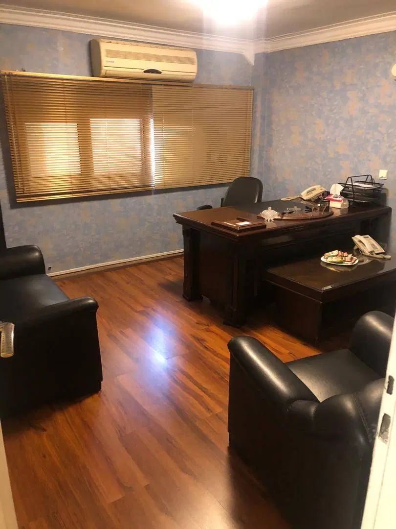 میدان کتابی براصلی خ جلفا 145 متر  همکف درب مستقل|اجارهٔ دفتر کار، اتاق اداری، مطب|تهران, میرداماد|دیوار