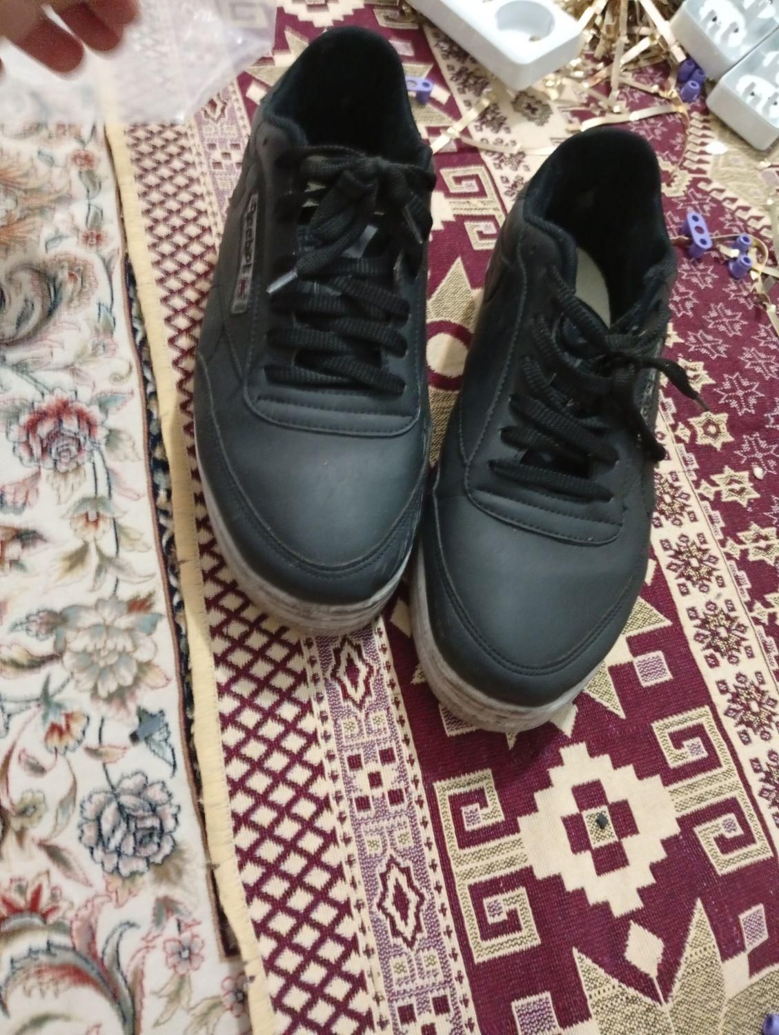 کفش سایز ۴۲ تا 43 مشکی|کیف، کفش، کمربند|قرچک, زیبا شهر|دیوار