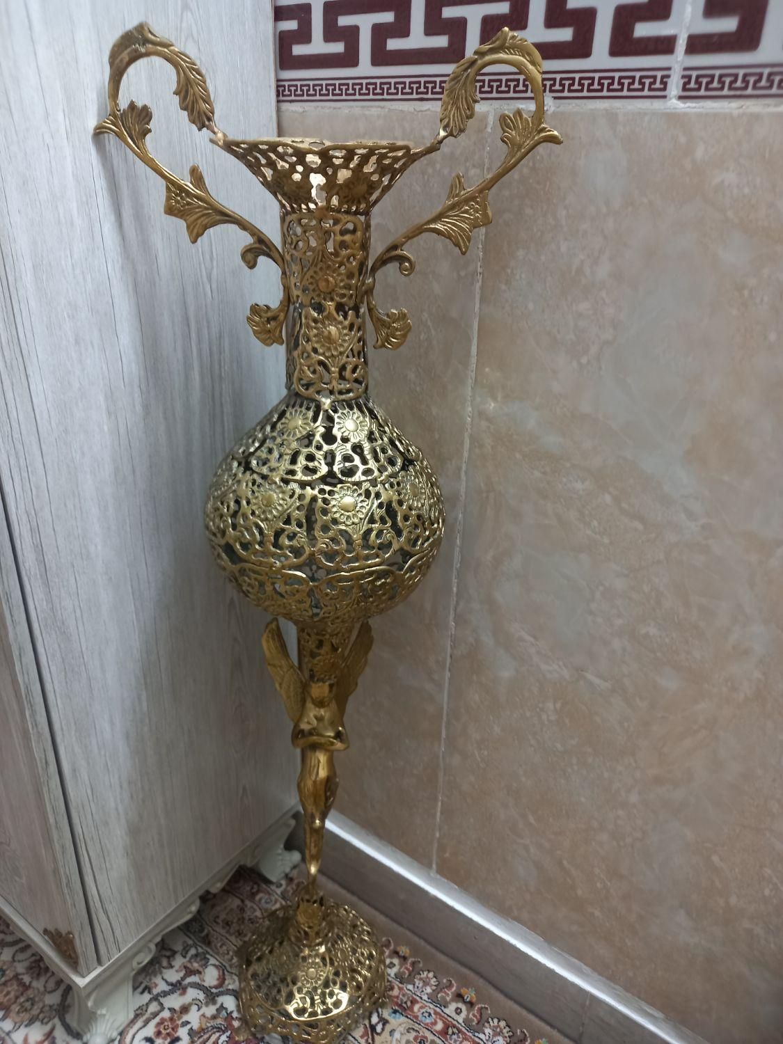 گلدان بزرگ وبسیار سنگین از جنس برنز|مجسمه، تندیس، ماکت|کرج, ملارد|دیوار