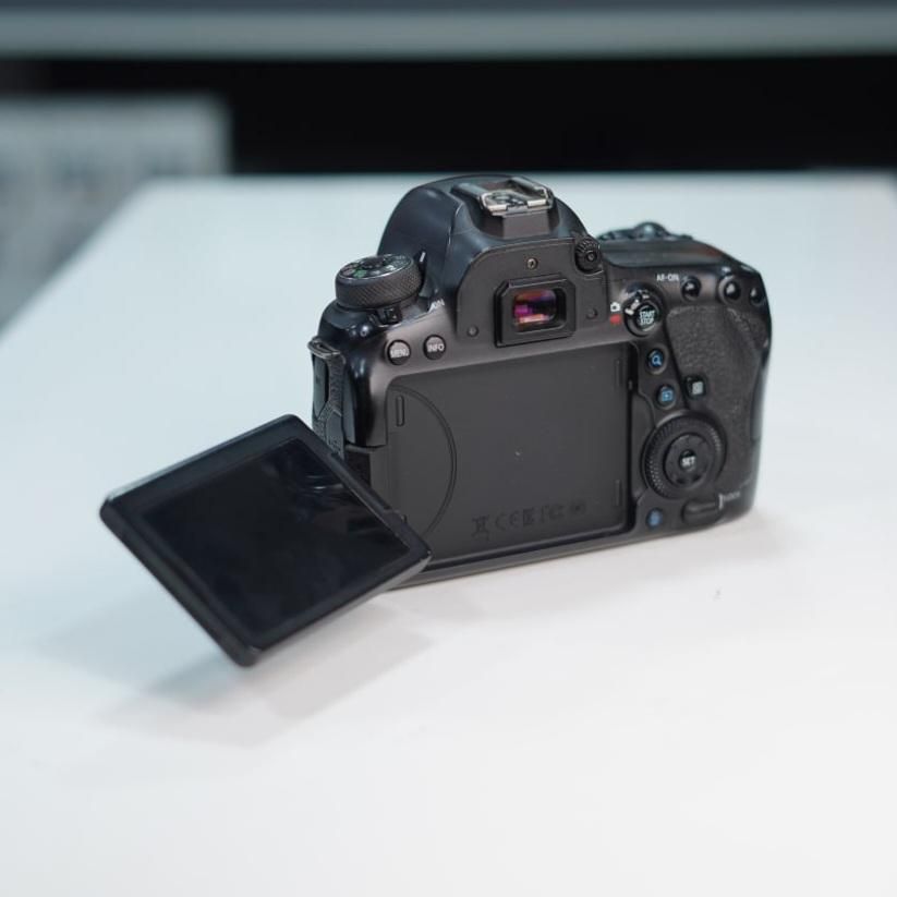 دوربین کنون Canon 6D mark 2|دوربین عکاسی و فیلم‌برداری|تهران, فردوسی|دیوار