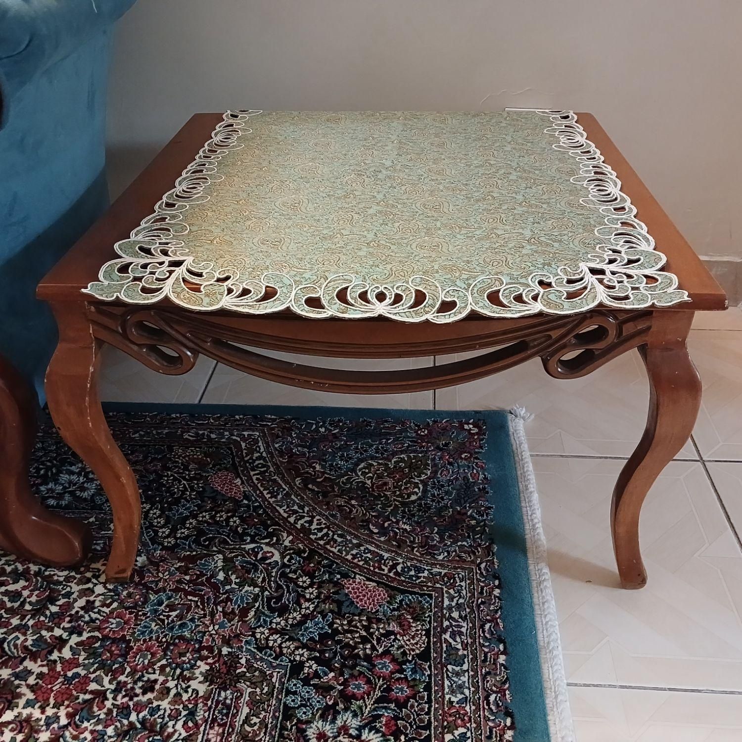 ست ۷نفره همراه میز عسلی و۴ عدد صندلی تک نفره|مبلمان خانگی و میز عسلی|تهران, جی|دیوار