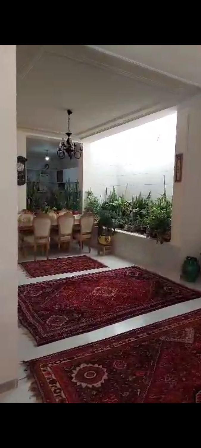 اجاره ویلایی ۱۴۰ متری ۳ خواب تاچارا طبقه دو|اجارهٔ خانه و ویلا|شیراز, تاچارا|دیوار