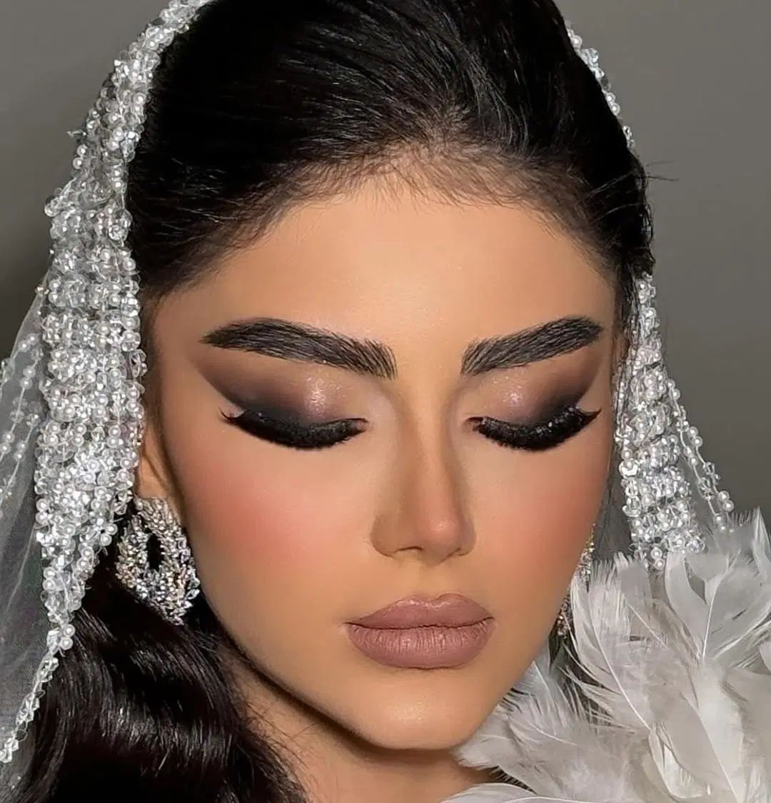 میکاپ تخصصی عروس و محفلی|خدمات آرایشگری و زیبایی|اصفهان, رزمندگان|دیوار