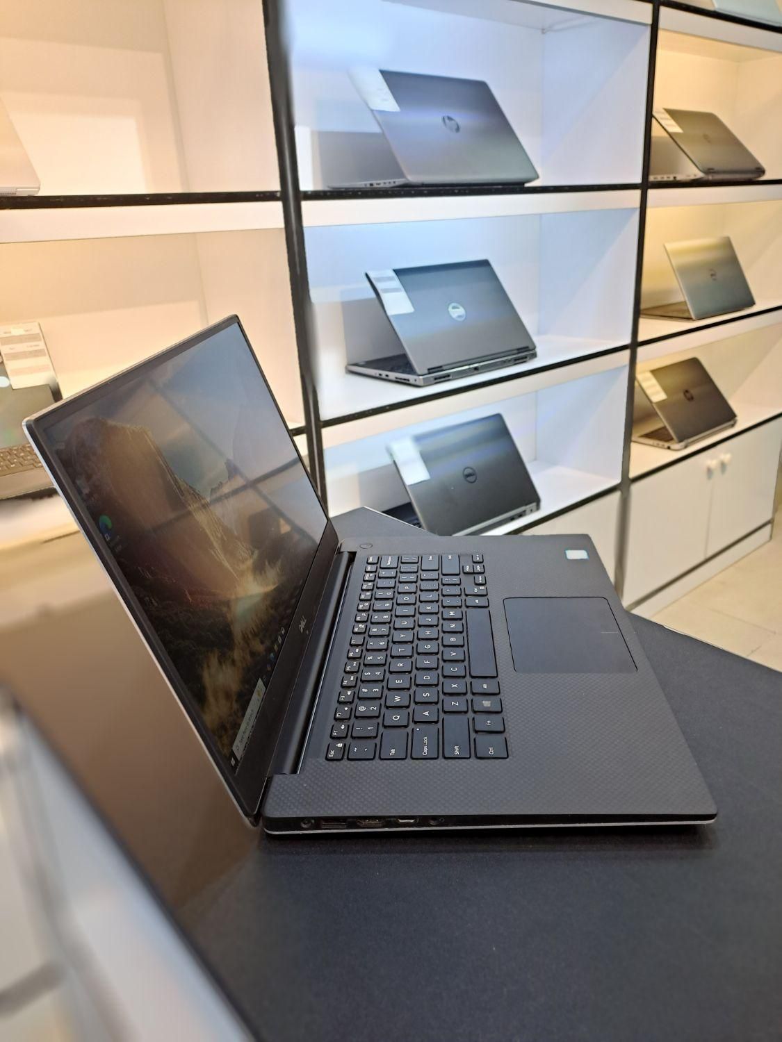 لپ تاپ Dell precision 5530 پردازنده i7 گرافیک 4|رایانه همراه|همدان, |دیوار