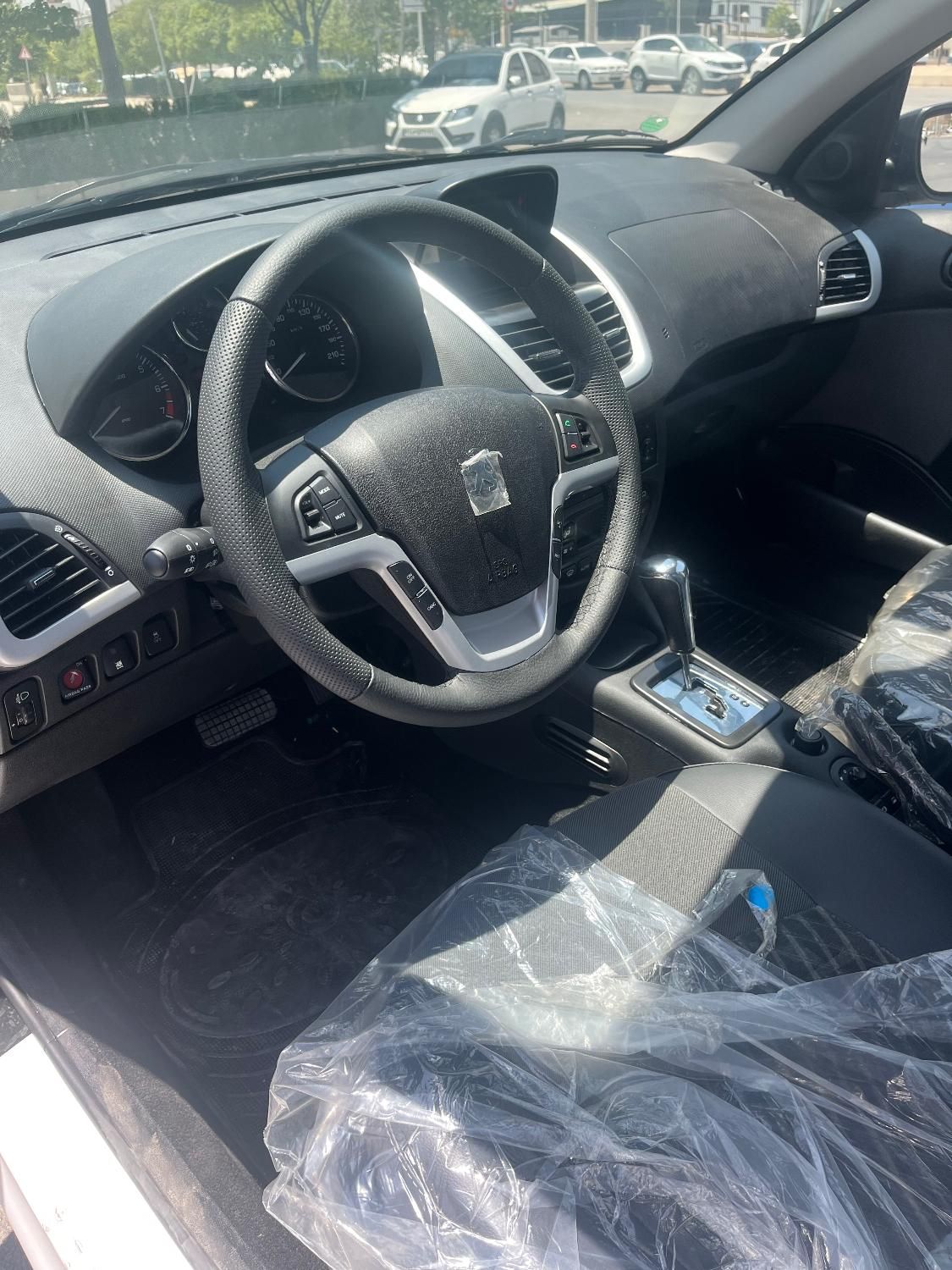 پژو 207i  اتوماتیک  مدل ۱۴۰۴|خودرو سواری و وانت|شیراز, شهرک گلستان|دیوار