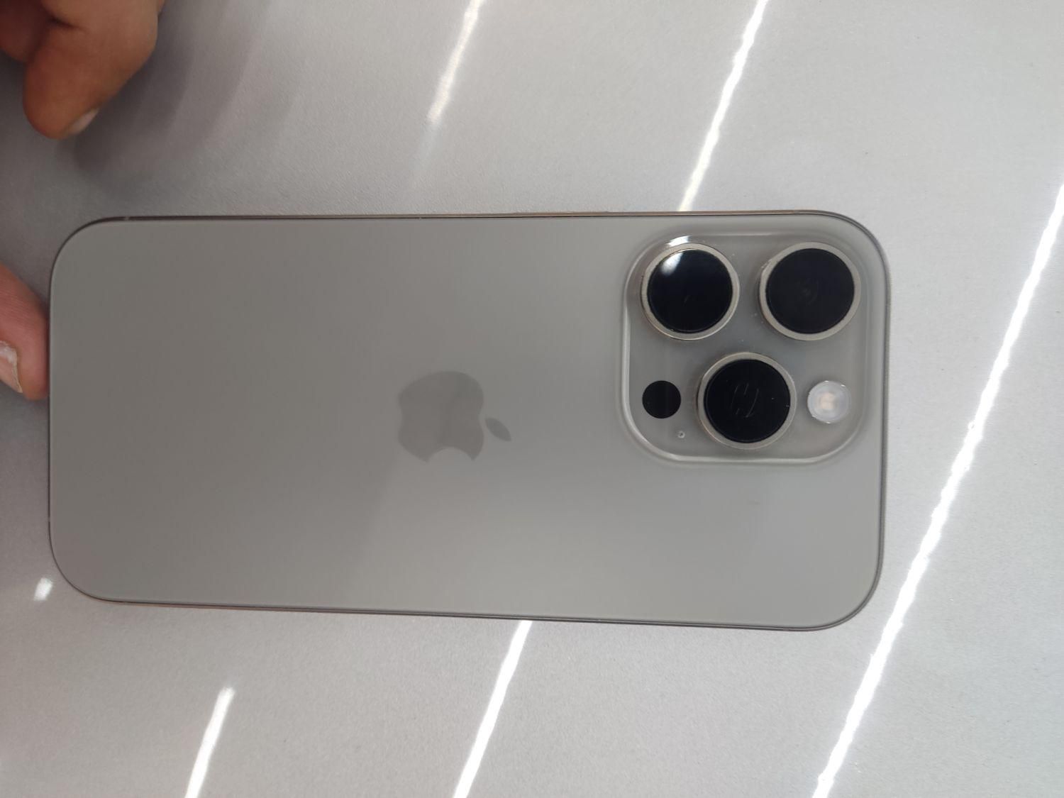 اپل iPhone 16 Pro با حافظهٔ ۲۵۶ گیگابایت|موبایل|گلبهار, شهر جدید گلبهار|دیوار