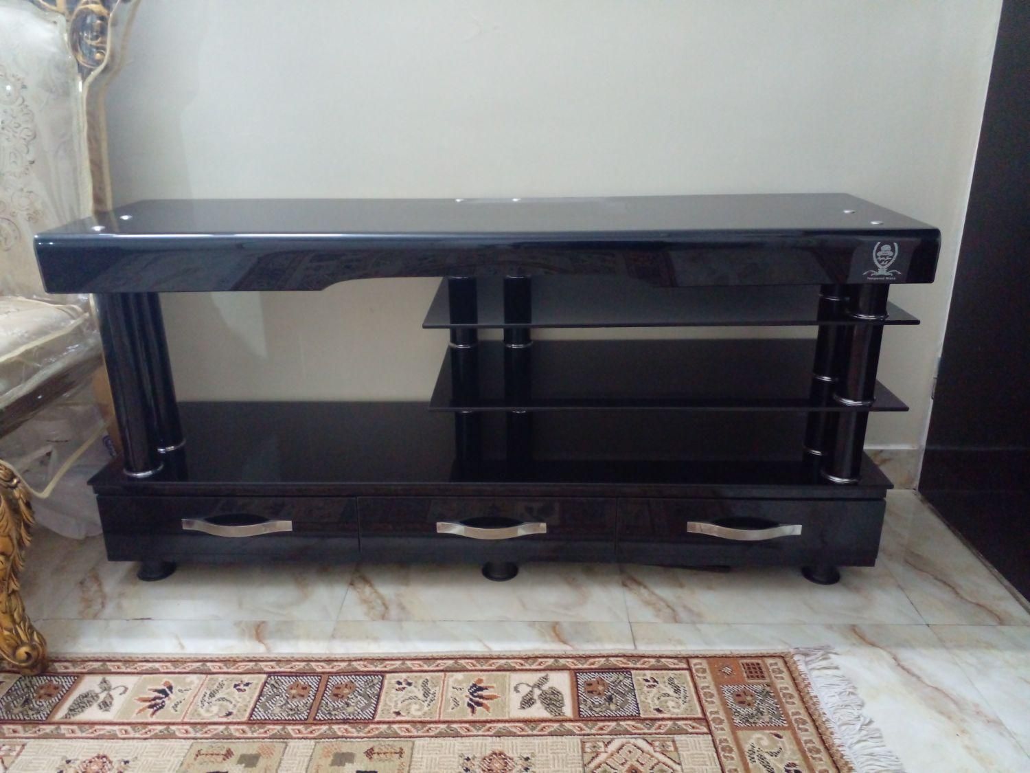 حراج لوازم منزل میز تلویزیون|ظروف سرو و پذیرایی|تهران, صفا|دیوار