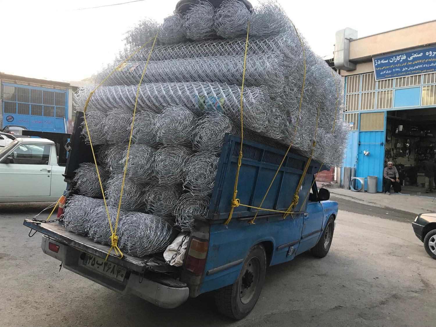 تولیدی فنس(توری حصاری)،توری پرسی و پایه فنس|خدمات پیشه و مهارت|سنندج, |دیوار