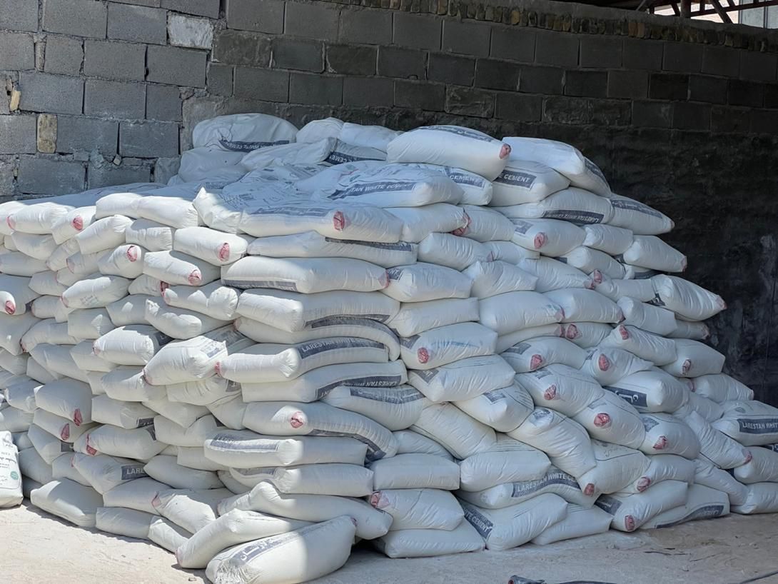 سیمان سفید لار ۴۰ کیلویی|مصالح و تجهیزات ساختمان|شیراز, ارم|دیوار