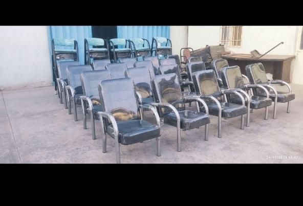 صندلی انتظار امپی دکمه خور|دفتر کار|اصفهان, ناصرخسرو|دیوار