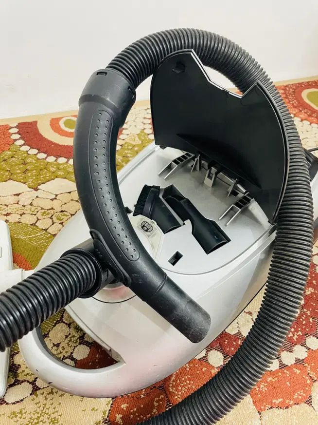 جاروبرقی سالم و کم مصرف|جاروبرقی، جارو شارژی، بخارشو|مشهد, جانباز|دیوار