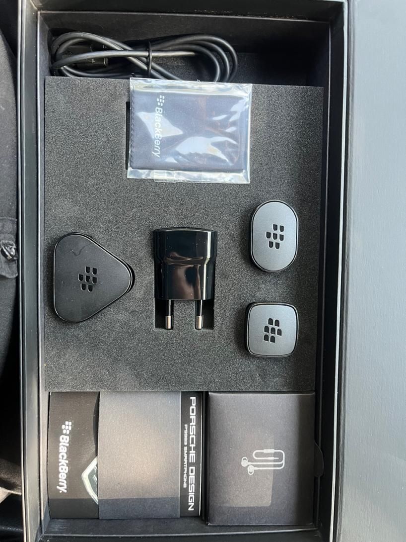 بلک‌بری Porsche Design P'9983 اصلی آکبند با ریجستر|موبایل|تهران, یوسف‌آباد|دیوار