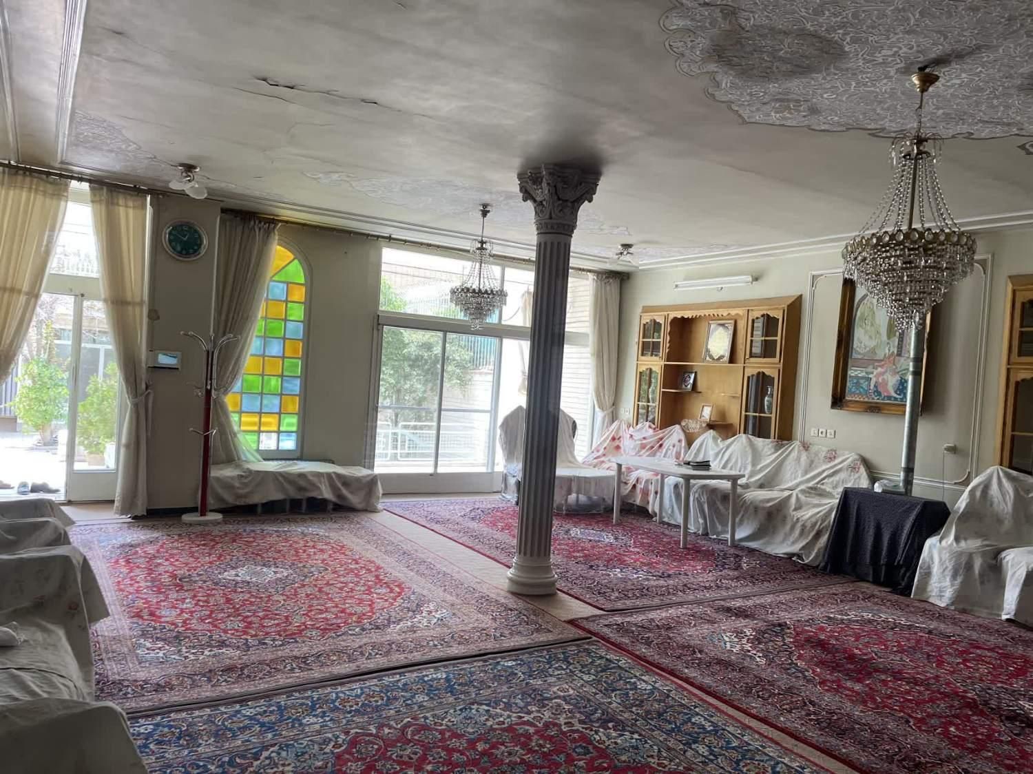 مسکونی ابتدای خیابان امام خمینی|فروش خانه و ویلا|اصفهان, دستگرده|دیوار