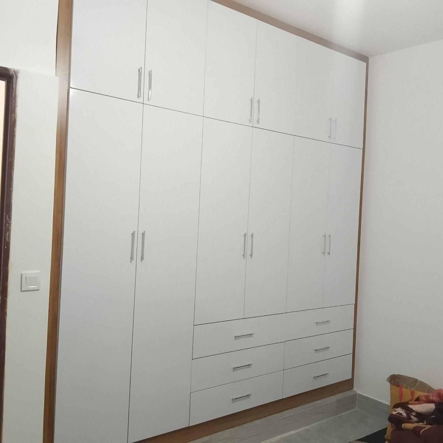 کابینت متری۶۵۰۰کمد دیواری۴|قوری، کتری، قهوه‌ساز دستی|ساوه, |دیوار
