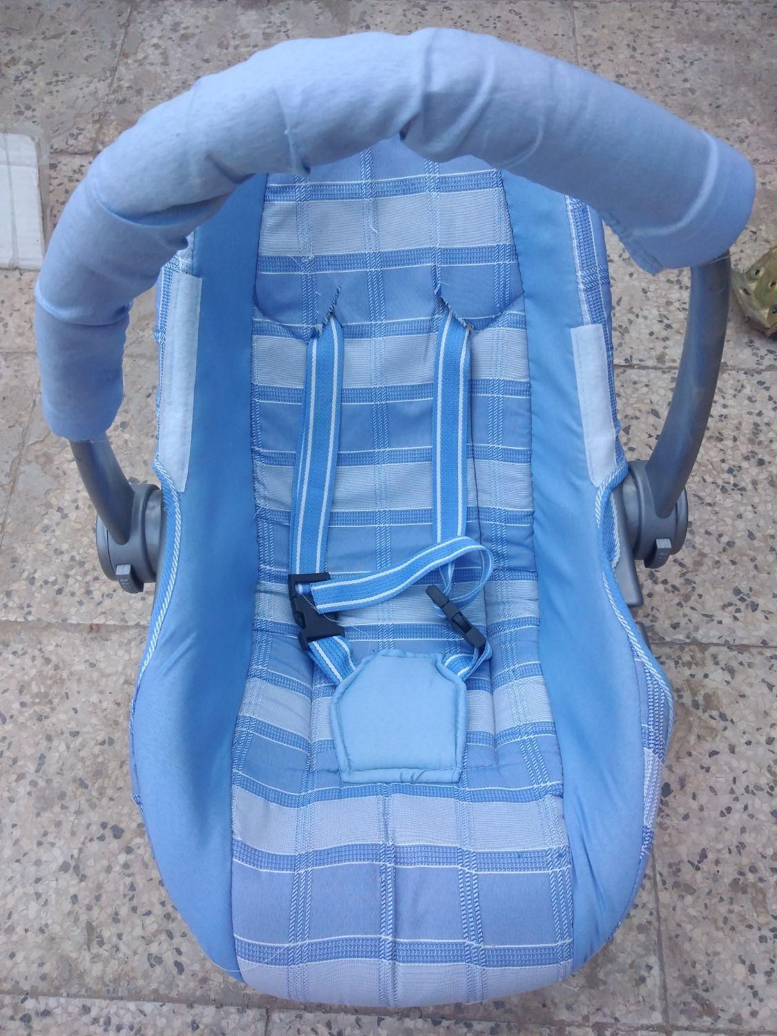 کریر به همراه کیف|اسباب و اثاث بچه|سبزوار, مدرس|دیوار