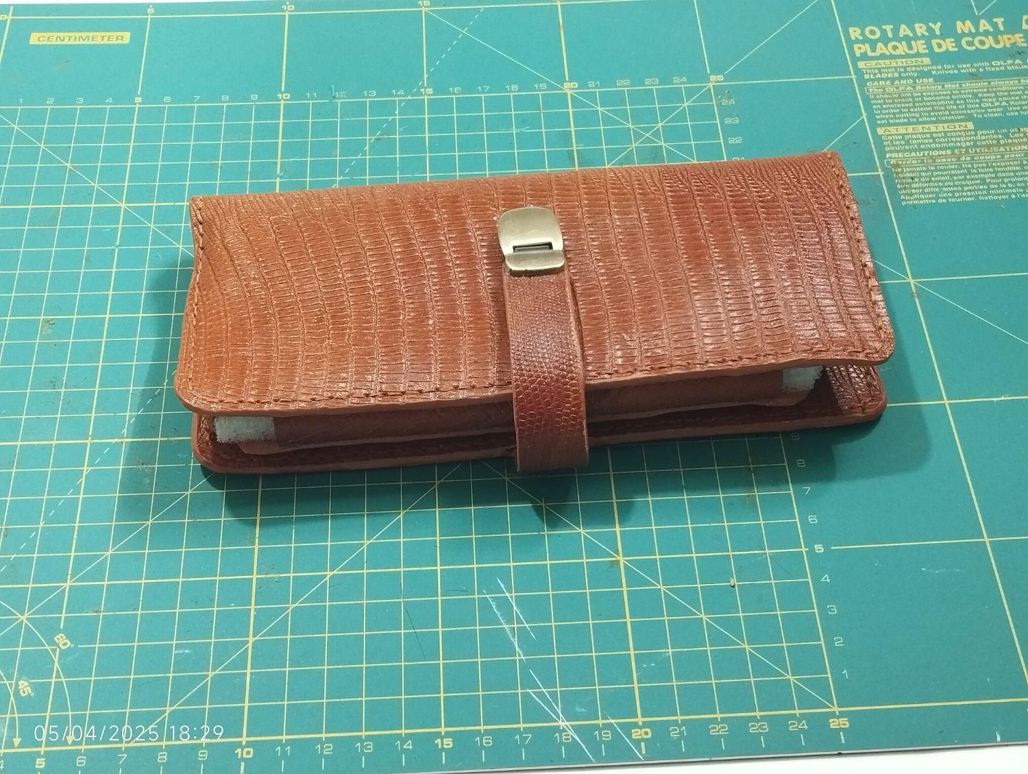 کیف پول|کیف، کفش، کمربند|اصفهان, عطار نیشابوری|دیوار